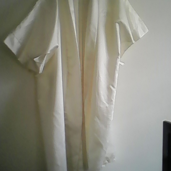 Saks Fifth Ave Satin Robe - Picture 3 of 7